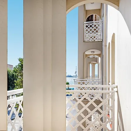 Hotel Ac La Linea By Marriott 3*